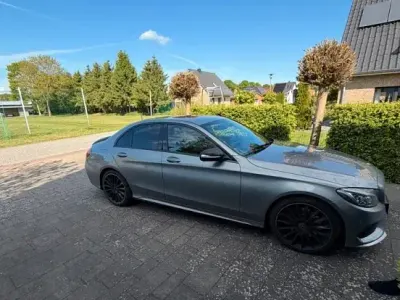 Gebraucht Mercedes C250 204 PS (150 kW) 2015 Grau Limousine