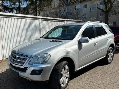 Gebraucht Mercedes ML280 Sport 190 PS (139 kW) 2008 Silber SUV