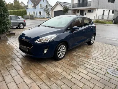 Gebraucht Ford Fiesta Cool & Connect 101 PS (74 kW) 2018 Blau Kleinwagen