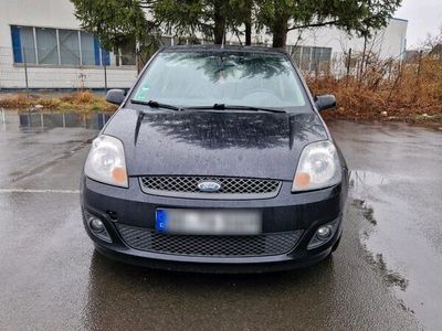 gebraucht Ford Fiesta 1.3