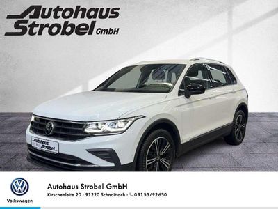 Pure white Gebraucht 2021 VW Tiguan Active SUV | 28.990 € (Fairer Preis)