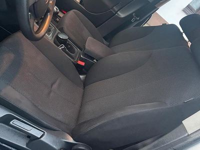 Gebraucht VW Passat 102 PS (75 kW) 2007 Grau Limousine