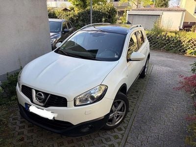 Gebraucht Nissan Qashqai +2 Tekna 150 PS (110 kW) 2011 Weiß SUV