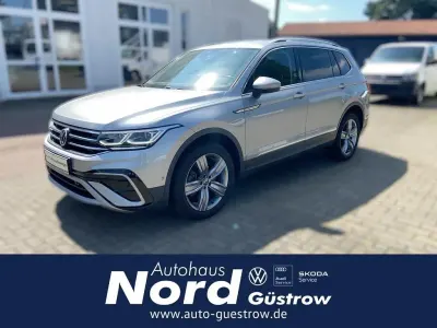 Gebraucht VW Tiguan Allspace Elegance 200 PS (147 kW) 2022 Silber SUV