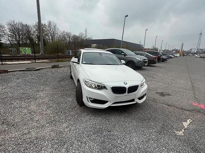 Gebraucht BMW 218 Advantage 136 PS (100 kW) 2016 Weiß Coupé