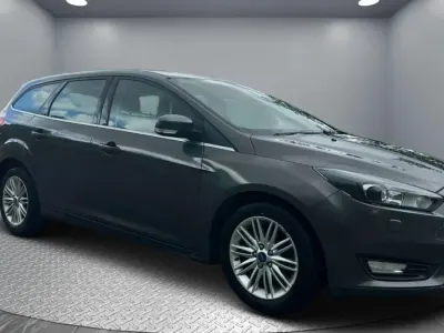 Gebraucht Ford Focus Cool & Connect 125 PS (91 kW) 2018 Grau Kombi