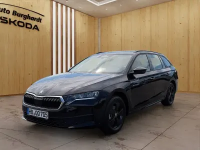 Gebraucht Skoda Octavia Essence 116 PS (85 kW) 2026 Schwarz Limousine