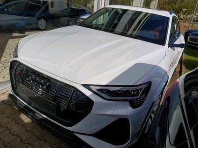 Usata Audi e-tron Ambiente 369 kW (503 CV) 2023 Bianco SUV