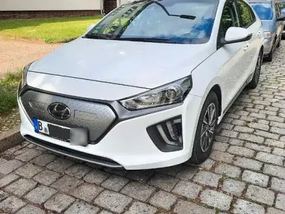Occasion Hyundai Ioniq Trend 100 kW (136 ch) 2021 Blanc Citadine