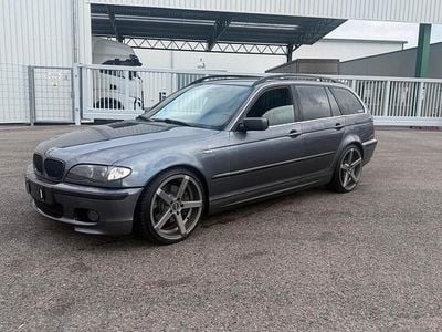 Używany BMW 330 Sport Line 250 KM (183 kW) 2001 Szary Kombi