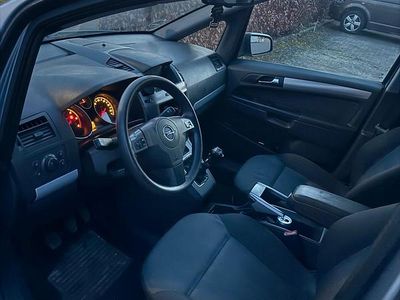 Usata Opel Zafira 150 CV (110 kW) 2008 Grigio Monovolume