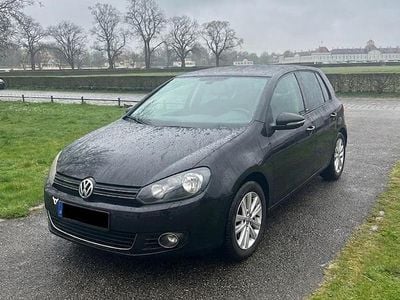 Gebraucht VW Golf VI Style 85 PS (62 kW) 2011 Schwarz Kleinwagen