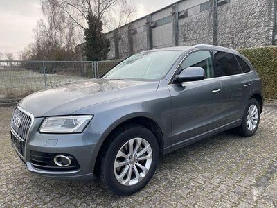 Grau Gebraucht 2015 Audi Q5 Sport SUV | 15.900 € (Fairer Preis)