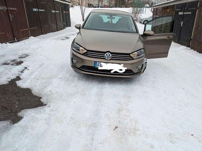 Gold Gebraucht 2017 VW Golf Sportsvan Sound Van / Kleinbus | 14.600 € (Fairer Preis)