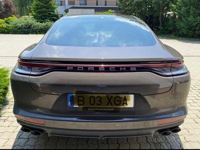 Porsche Panamera 4