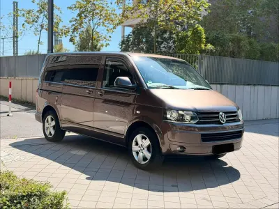 Gebraucht VW T5 140 PS (102 kW) 2010 Braun Van