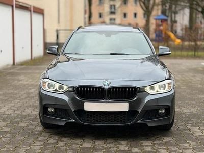 Gebraucht BMW 330 M Sport 258 PS (189 kW) 2015 Grau Kombi