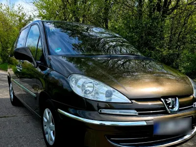 Gebraucht Peugeot 807 163 PS (119 kW) 2012 Braun Van / Kleinbus