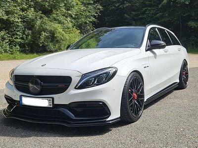 Mercedes C63 AMG