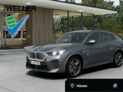 Gebraucht BMW iX2 Comfort Edition 230 kW (313 PS) 2025 Skyscraper grau (grau) SUV