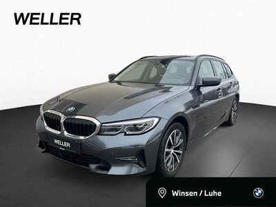 Mineralgrau (grau) Gebraucht 2021 BMW 320 Comfort Edition Kombi | 29.900 € (Fairer Preis)