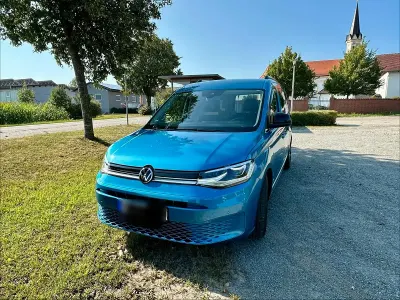 Gebraucht VW Caddy Maxi 122 PS (89 kW) 2022 Blau Van / Kleinbus