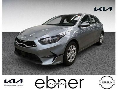 Gebraucht Kia Ceed 140 PS (102 kW) 2024 (css) lunarsilber met. Kleinwagen