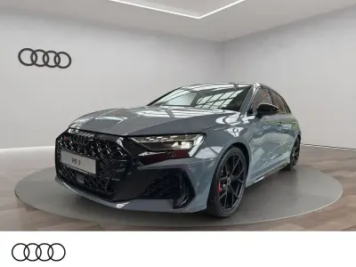 Neu Audi RS3 Sportback Sport 400 PS (294 kW) 2026 Grau Kleinwagen
