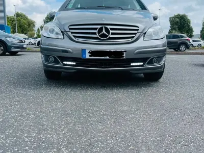 Gebraucht Mercedes B170 116 PS (85 kW) 2007 Silber Van / Kleinbus