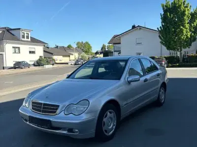 Usata Mercedes C180 143 CV (105 kW) 2002 Argento Berlina