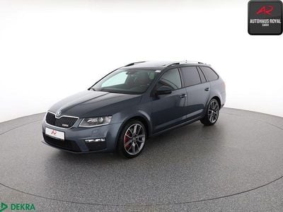 Grau Gebraucht 2015 Skoda Octavia RS Kombi | 17.480 € (Fairer Preis)