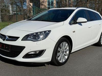 Gebraucht Opel Astra 170 PS (125 kW) 2013 Weiß Limousine