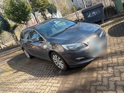 Gebraucht Opel Astra 110 PS (80 kW) 2015 Grau Kombi
