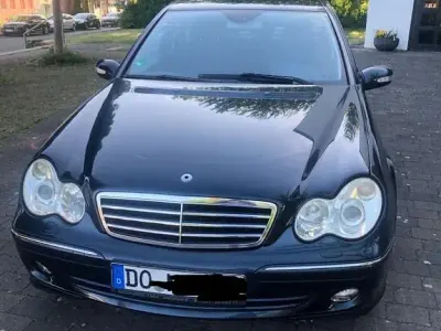 Gebraucht Mercedes C320 Classic 218 PS (160 kW) 2004 Schwarz Limousine