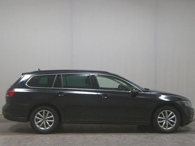 Gebraucht VW Passat Business 150 PS (110 kW) 2022 Schwarz Kombi