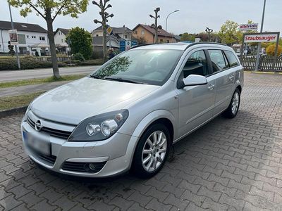 Usata Opel Astra 105 CV (77 kW) 2005 Argento Station wagon