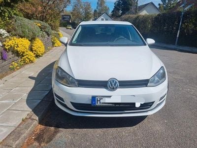 Gebraucht VW Golf VII Allstar 110 PS (80 kW) 2016 Weiß Limousine