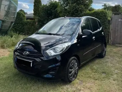 Gebraucht Hyundai i10 69 PS (50 kW) 2011 Schwarz Kleinwagen