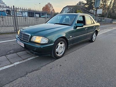 Mercedes C180