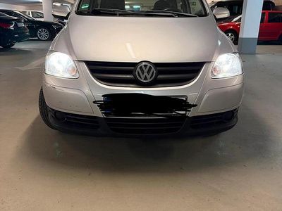 Usata VW Fox 55 CV (40 kW) 2005 Argento Utilitaria