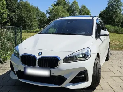 Gebraucht BMW 220 Gran Tourer M Sport 190 PS (139 kW) 2021 Weiß Van / Kleinbus