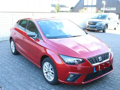 Używany Seat Ibiza XCELLENCE 110 KM (80 kW) 2022 Czerwony Hatchback