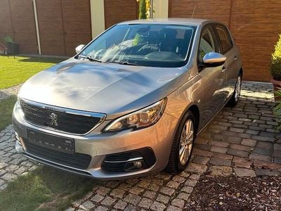 Gebraucht Peugeot 308 130 PS (95 kW) 2018 Grau Limousine