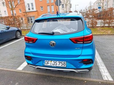MG ZS