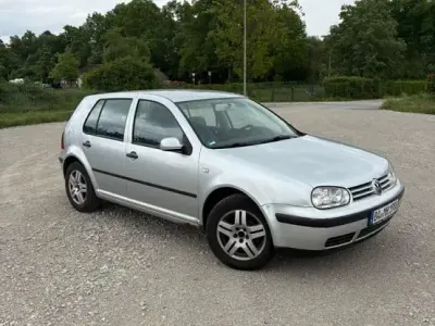Używany VW Golf IV 75 KM (55 kW) 2001 Srebrny Sedan/Limuzyna