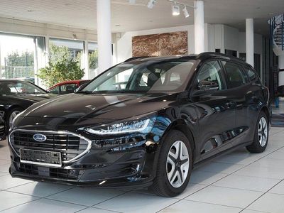 Gebraucht Ford Focus Cool & Connect 125 PS (91 kW) 2022 Schwarz Limousine