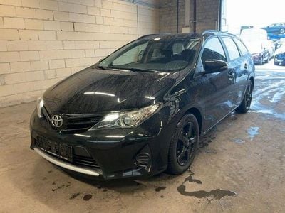 Night time black (metallic) Gebraucht 2014 Toyota Auris Touring Sports Cool Kombi | 9.500 € (Fairer Preis)