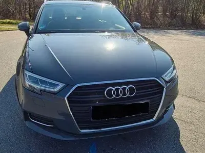 Gebraucht Audi A3 Ambiente 150 PS (110 kW) 2017 Grau Limousine