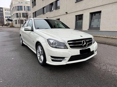 Weiß Gebraucht 2012 Mercedes C180 Avantgarde Limousine | 12.999 € (Fairer Preis)