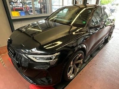 Usata Audi e-tron 369 kW (503 CV) 2022 Nero SUV